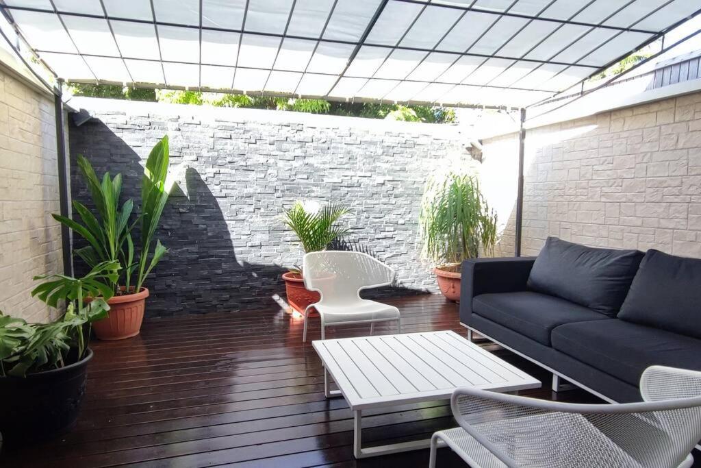 Heitea Lodge - 6 Min Airport, Wifi, Ac & Parking ปาเปเอเต ภายนอก รูปภาพ